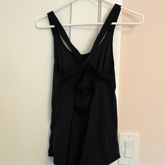 Nike Black Workout Tank Criss Cross back S - Picture 1 of 5